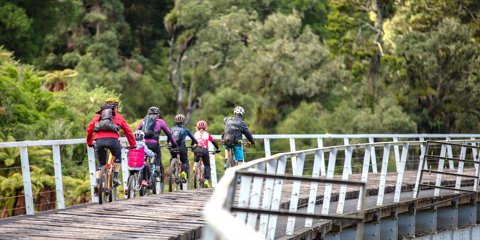 Family Fun in Ruapehu: From Ohakune and Raetihi to National Park
